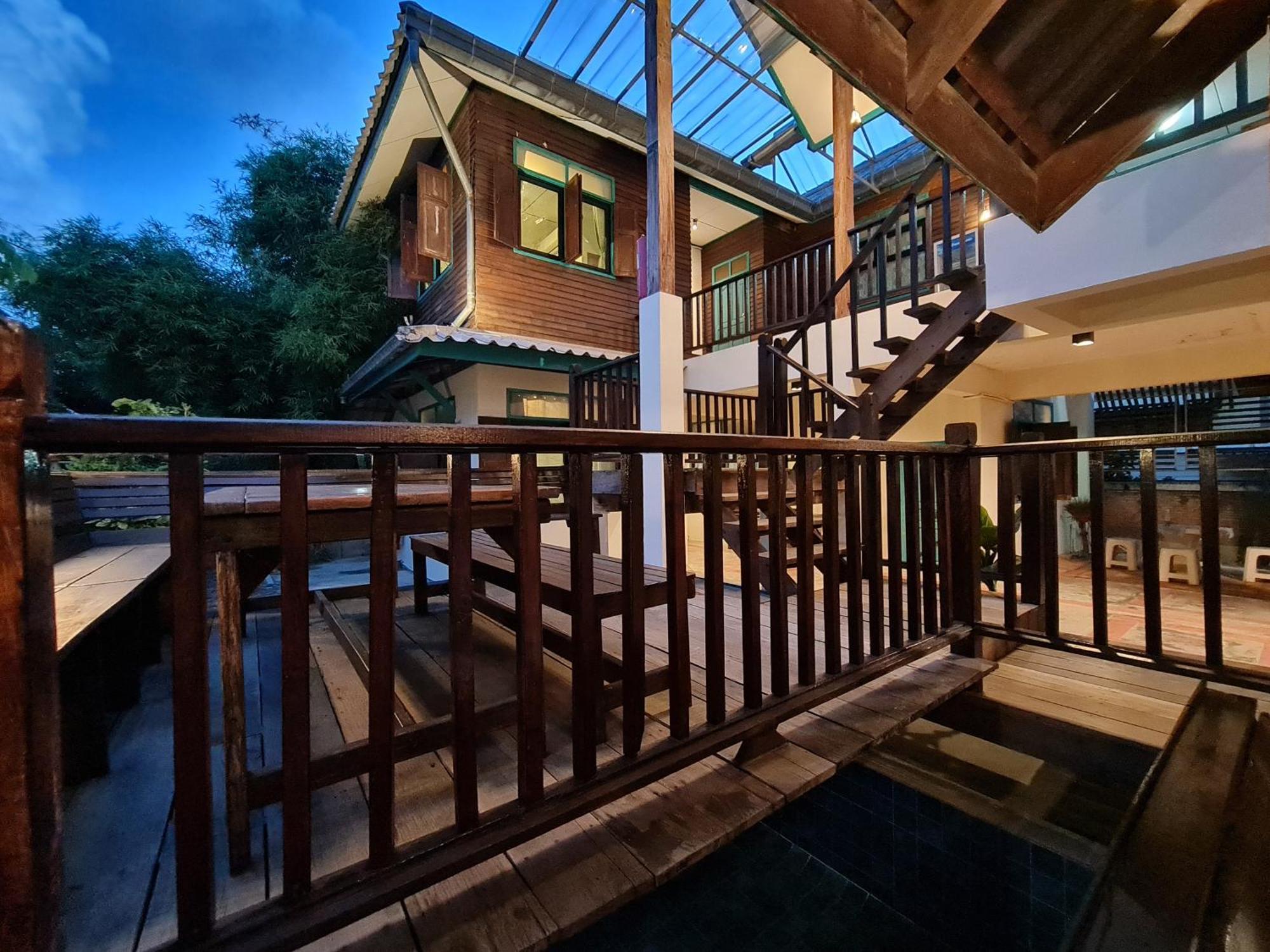 Апартаменты Tepbunthomhouse Ayutthaya Экстерьер фото