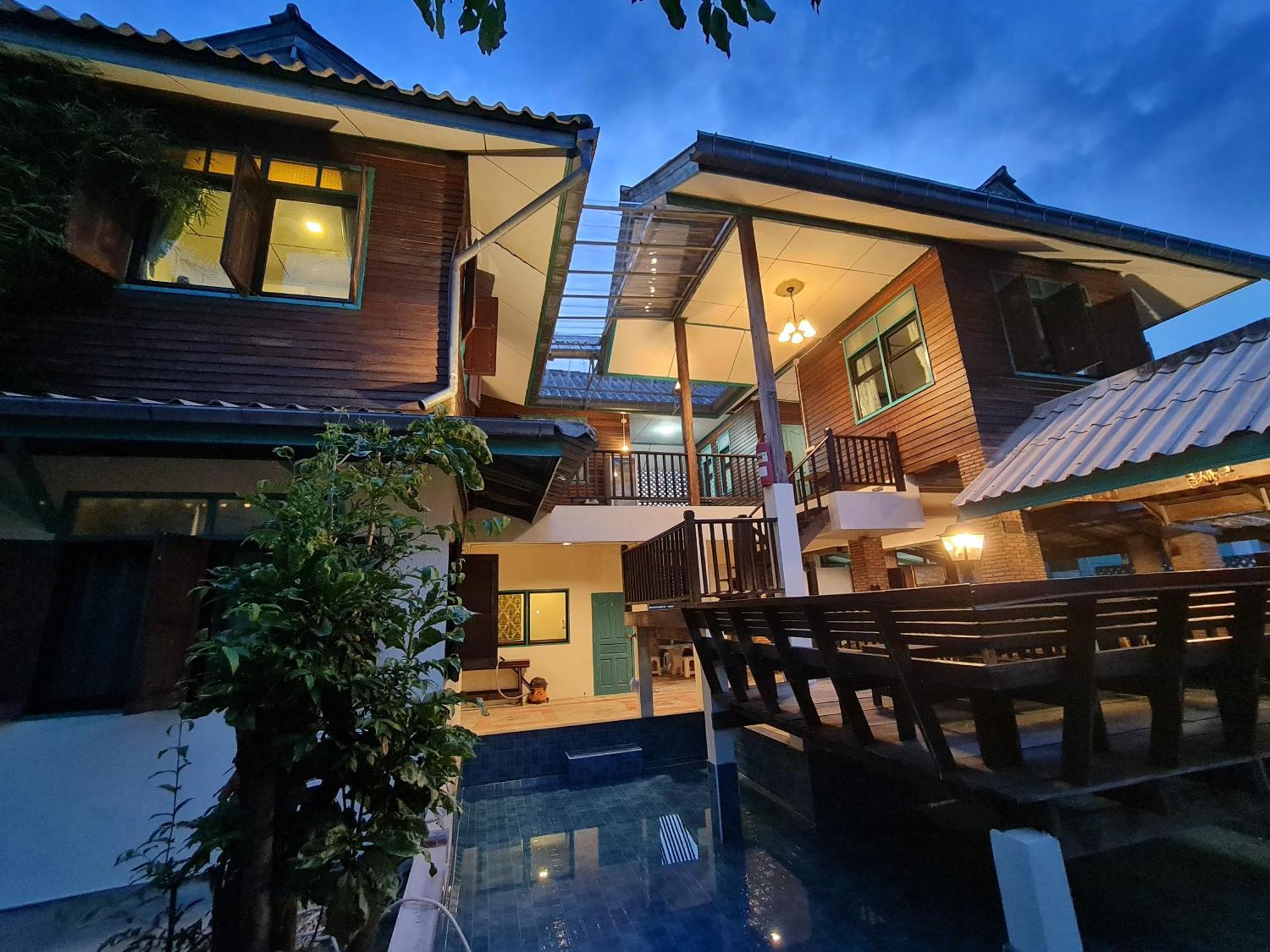 Апартаменты Tepbunthomhouse Ayutthaya Экстерьер фото