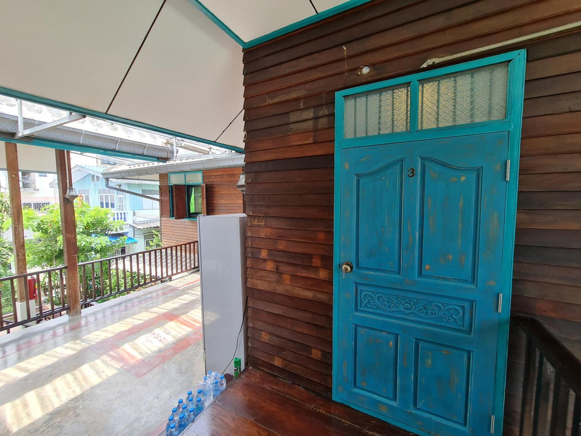 Апартаменты Tepbunthomhouse Ayutthaya Экстерьер фото